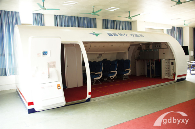 報(bào)考航空服務(wù)有什么條件？身高160能報(bào)考嗎