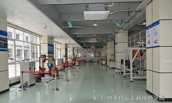 工業機器人應用與維護專業｜機器人操作工程師