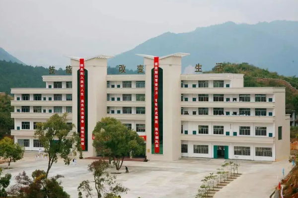 樂昌市中等職業技術學校簡介_公辦_位置環境[圖]