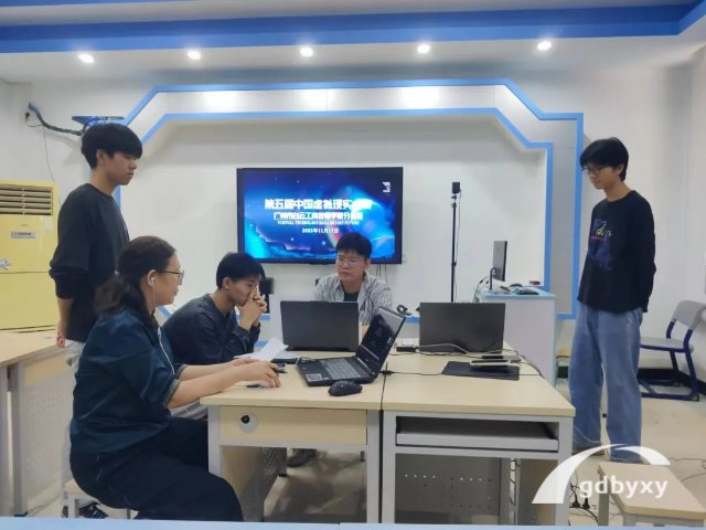 學(xué)什么專業(yè)比較吃香_白云技校什么專業(yè)吃香